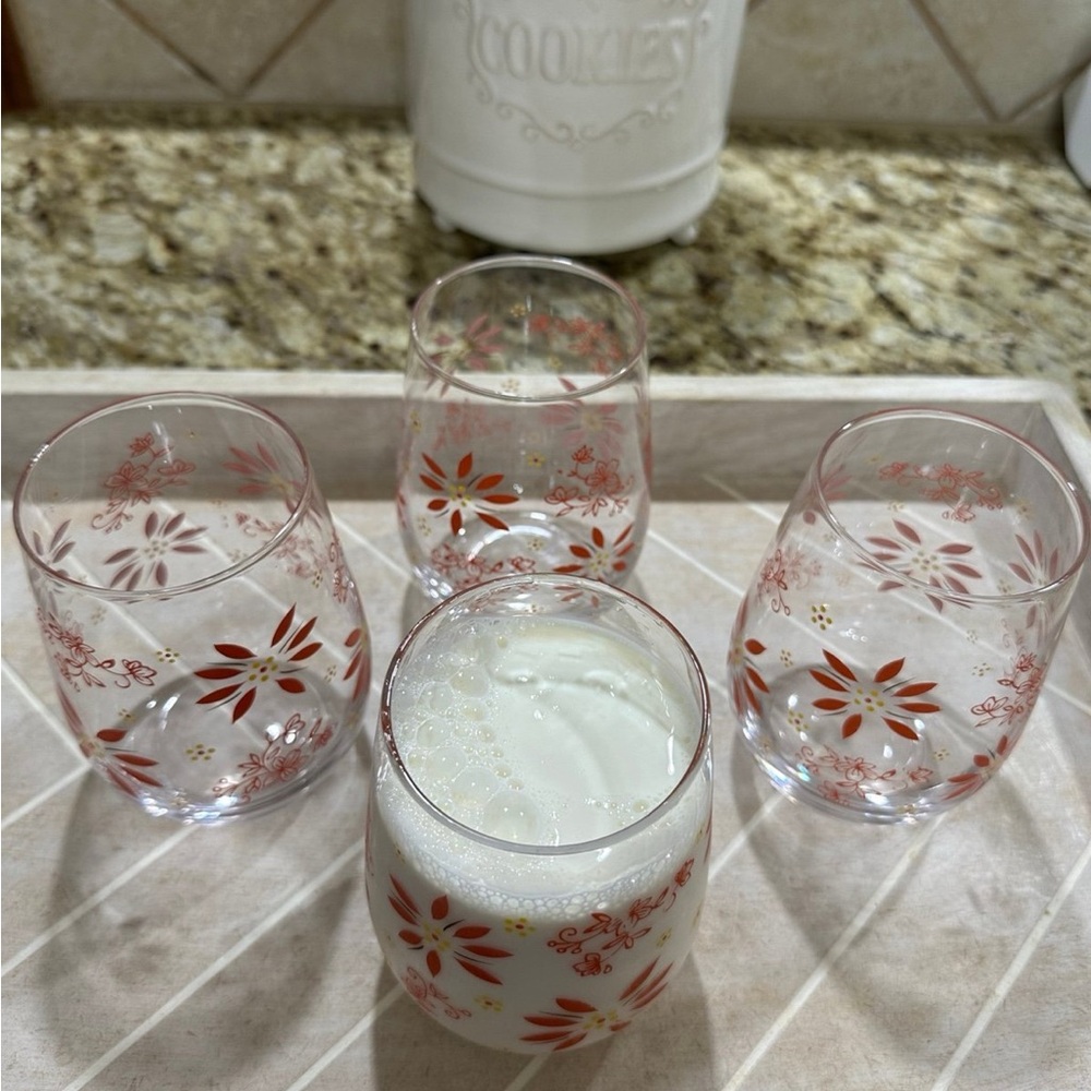 Floral Patterned Glass Set - Picture 2 of 2
